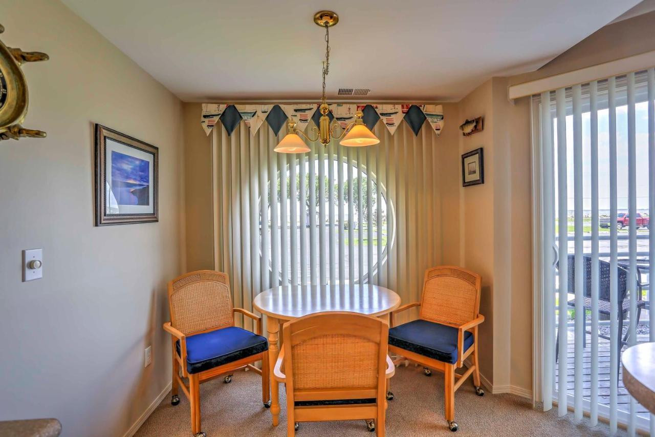 Charming Port Clinton Condo With Community Amenities Exterior photo